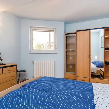 Viktorija Apartament *